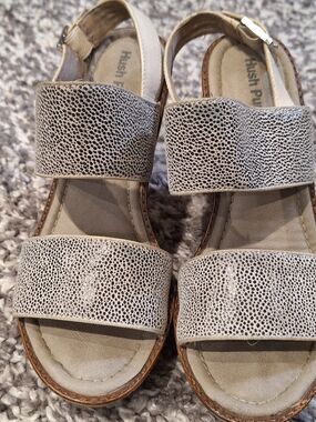 Hush Puppies Women's Beige Textured Double-Strap Slingback Sandals